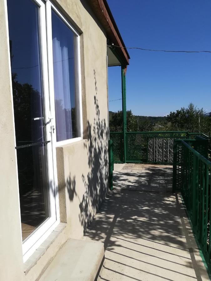 Guest House Luka Manglisi Kültér fotó