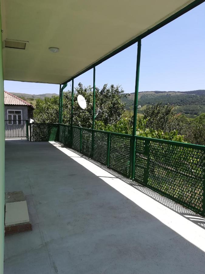 Guest House Luka Manglisi Kültér fotó